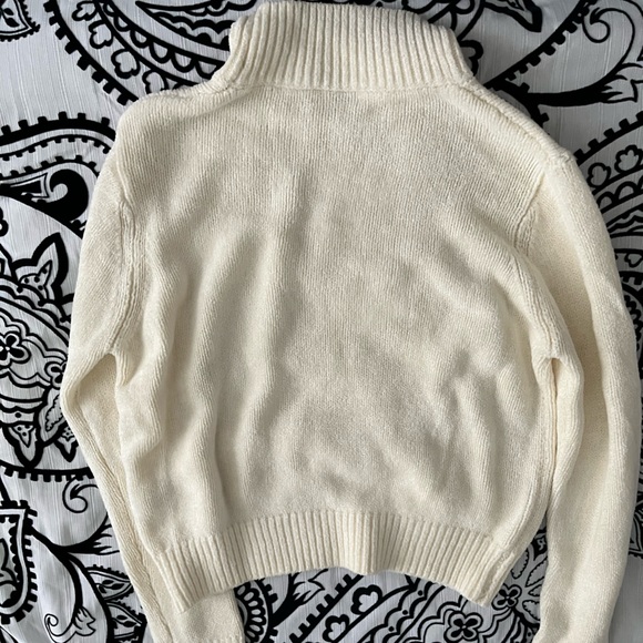 Aritzia Wilfred Sweater Ecru Size Large. - Picture 10 of 12